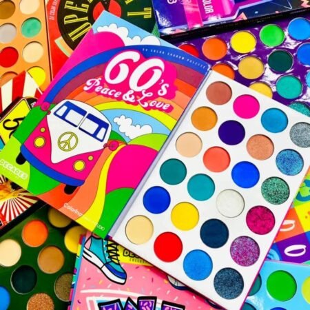 Colorina Makeup Studio Decades 60's Peace & Love 24-color Palette